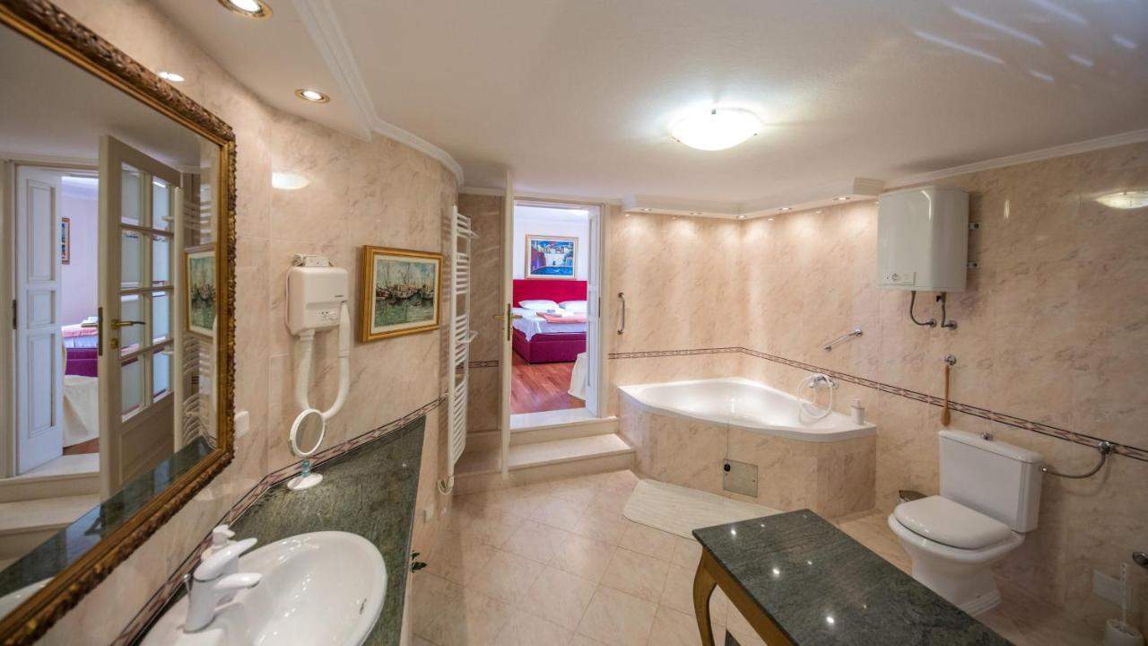 Holiday Home Lapad Beach Royal Dubrovnik Ngoại thất bức ảnh